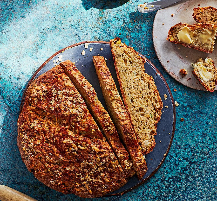 Cheese, oat & spring onion soda bread