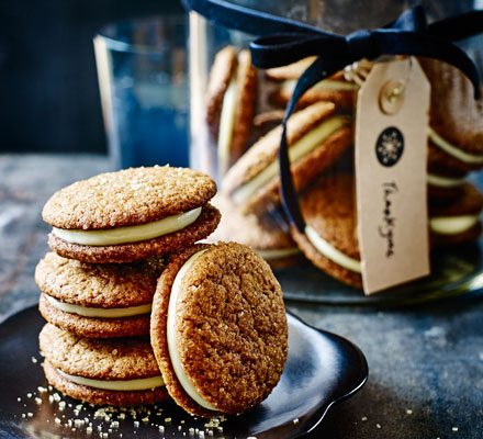 Ginger cookie sandwiches with lemon mascarpone